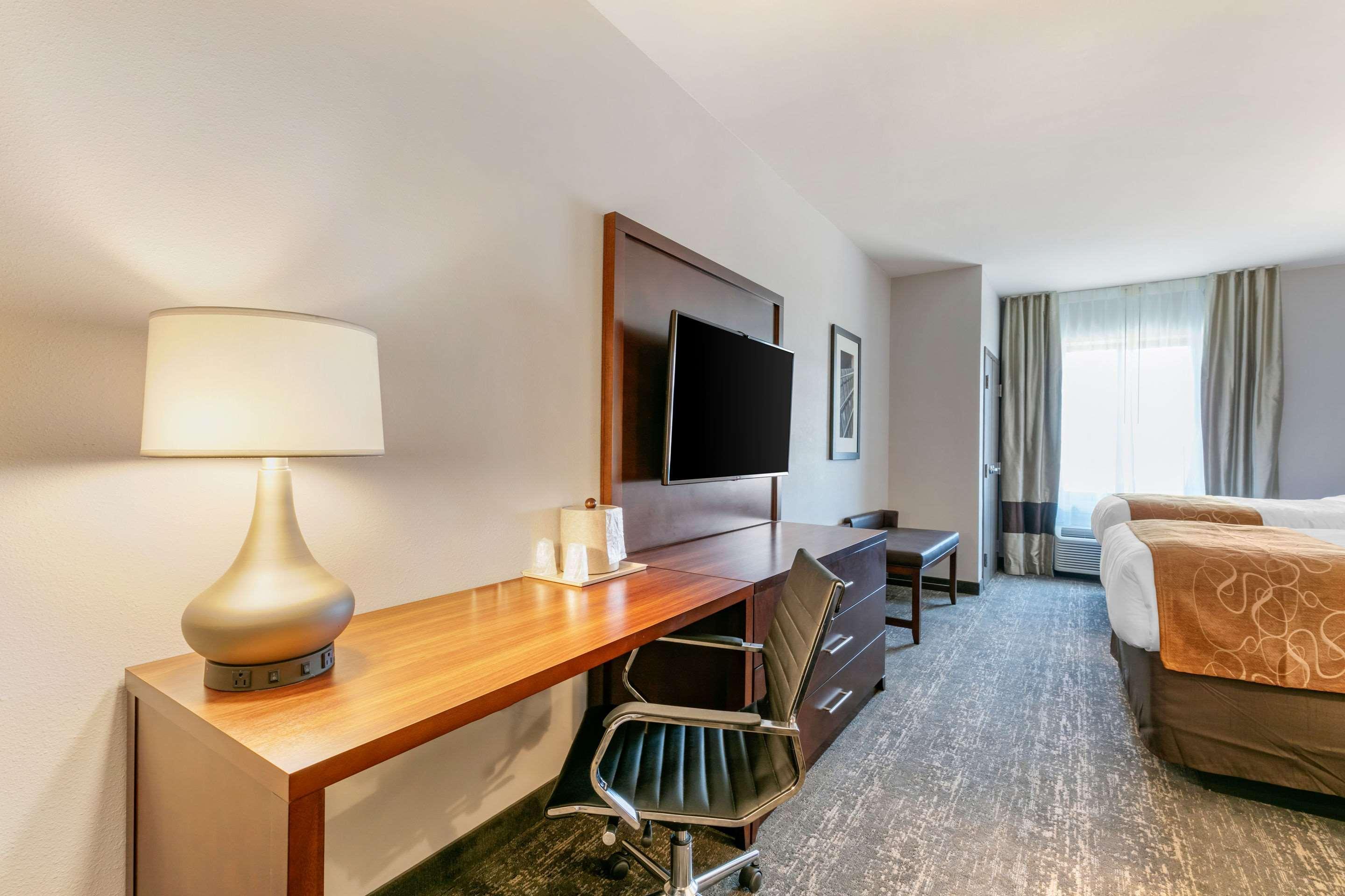 Comfort Suites North Tupelo Luaran gambar
