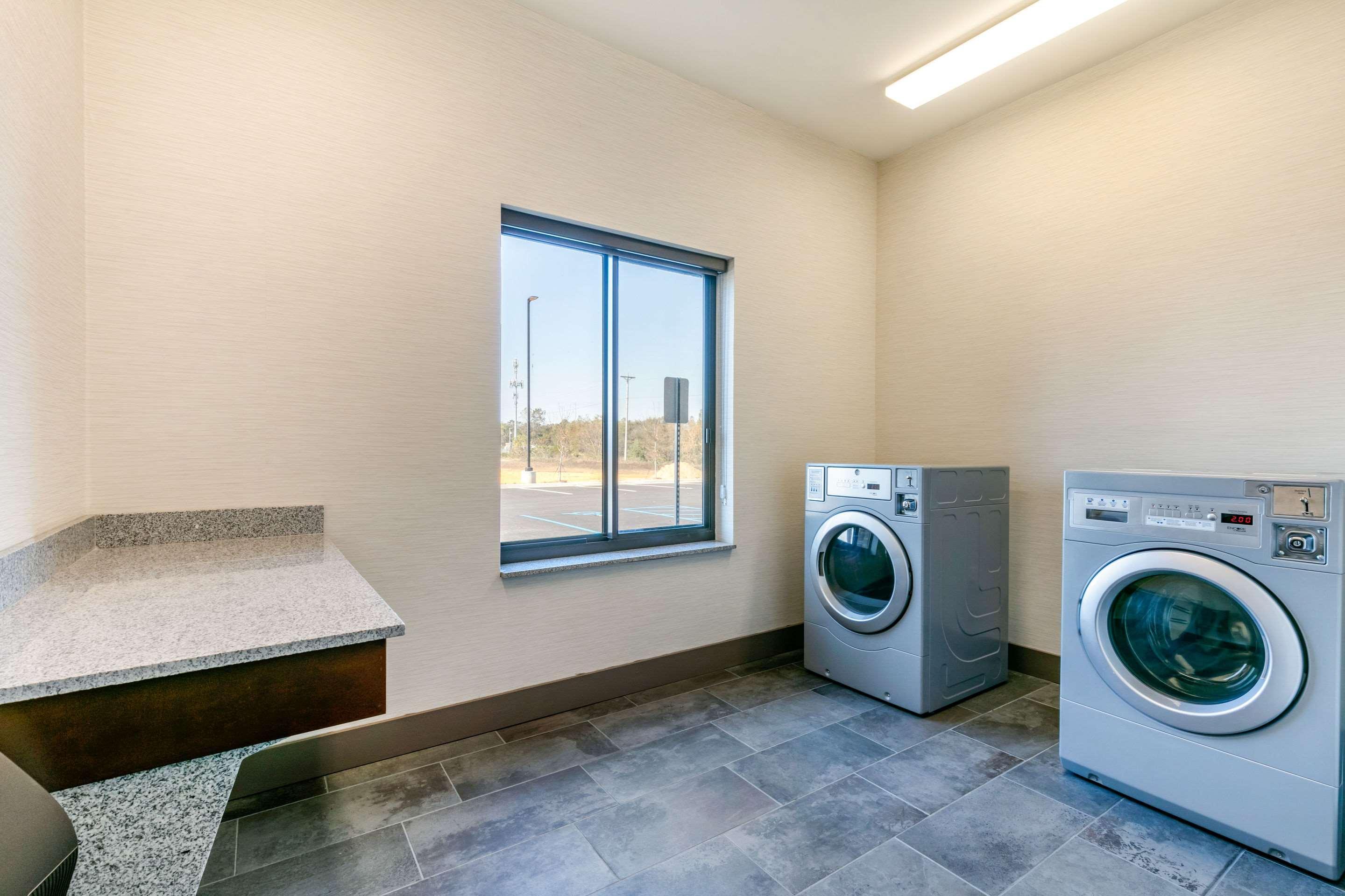Comfort Suites North Tupelo Luaran gambar