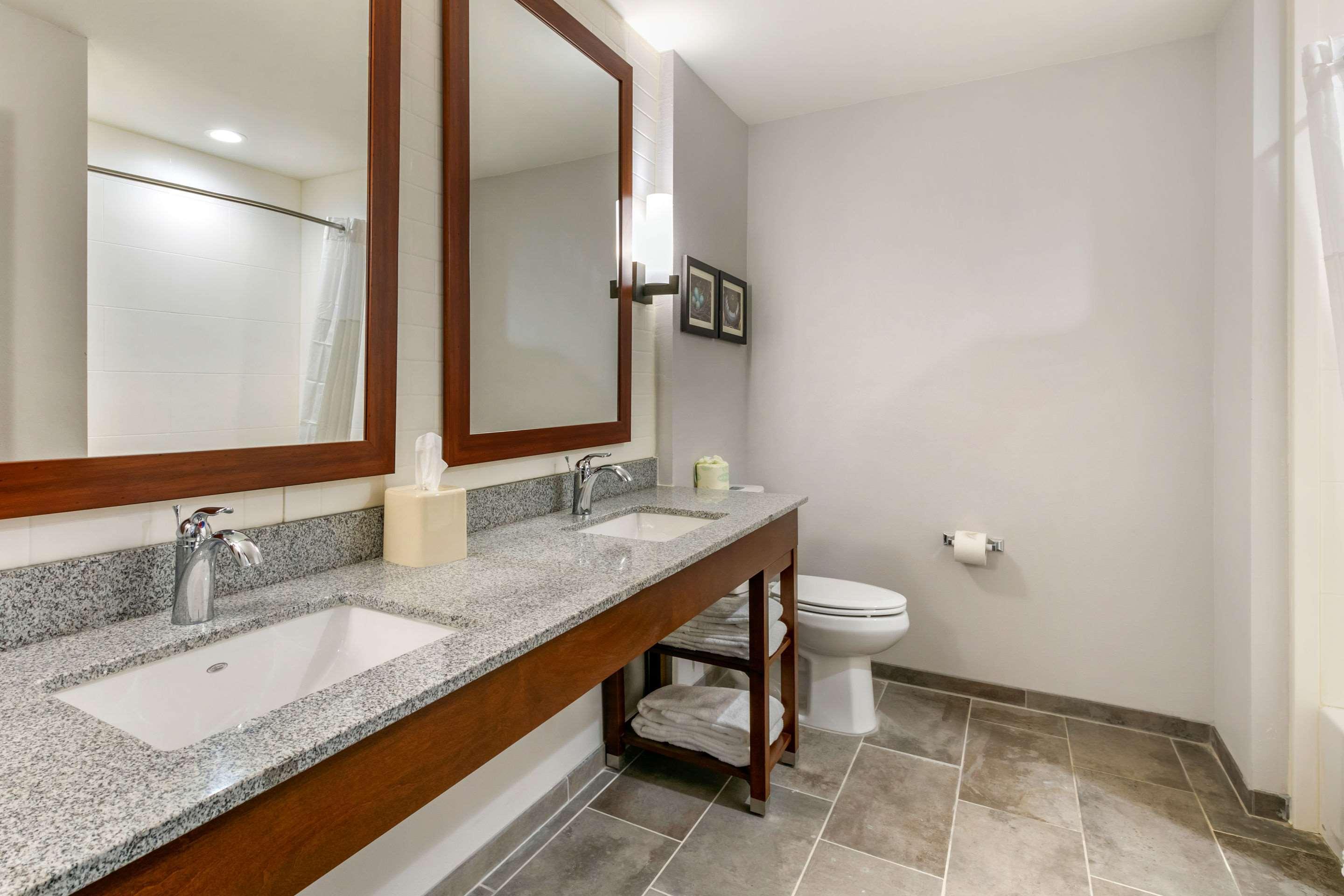 Comfort Suites North Tupelo Luaran gambar